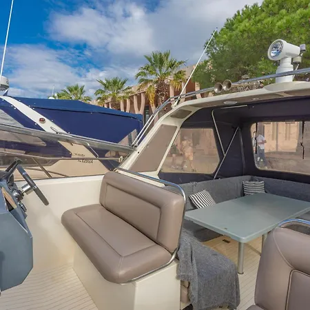 Apartment Port De Saint-raphael Saint-Raphael (Var)